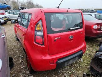 Kia Soul Soul I (AM), MPV, 2009 / 2014 1.6 CRDi 16V picture 2