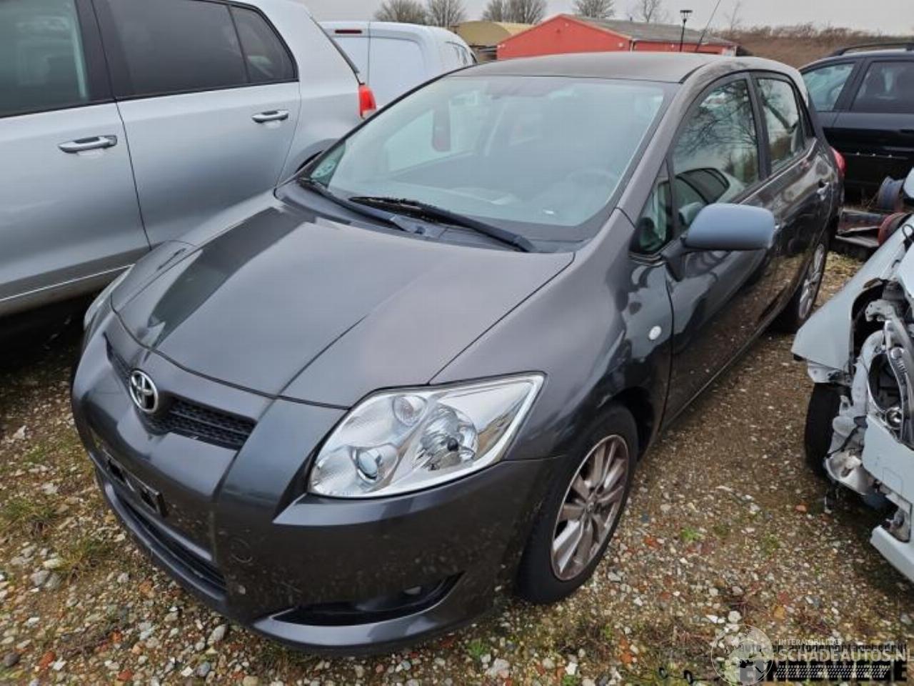 Toyota Auris Auris (E15), Hatchback, 2006 / 2012 2.0 D-4D-F 16V