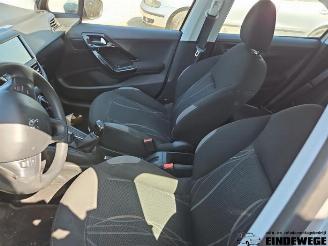 Peugeot 208 208 I (CA/CC/CK/CL), Hatchback, 2012 / 2019 1.2 Vti 12V PureTech 82 picture 10