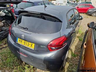 Peugeot 208 208 I (CA/CC/CK/CL), Hatchback, 2012 / 2019 1.2 Vti 12V PureTech 82 picture 3