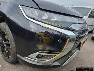 Mitsubishi Outlander Outlander (GF/GG), SUV, 2012 / 2022 2.4 16V PHEV 4x4 picture 27