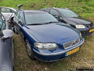Volvo V-70 V70 (SW), Combi, 1999 / 2008 2.4 20V 170 picture 2