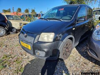 Vrakbiler auto Fiat Panda Panda (169), Hatchback, 2003 / 2013 1.4 16V 2006/9