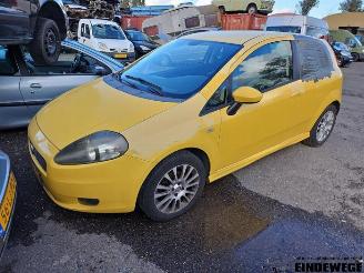 Uttjänta bilar auto Fiat Grande Punto Grande Punto (199), Hatchback, 2005 1.2 2009/1