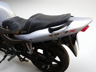 Kawasaki ZR - 7  picture 15