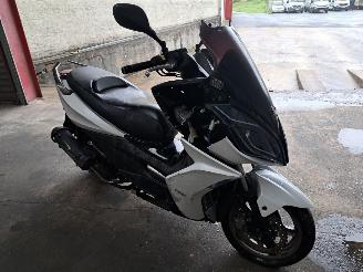 Schade scooter Kymco  K XCT 2013/9