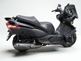 Schade scooter Kymco  DINKSTREET 2013/4