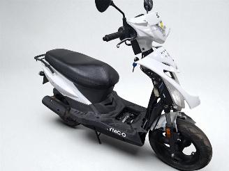 skadebil bromfiets Kymco  AGILITY 2019/7
