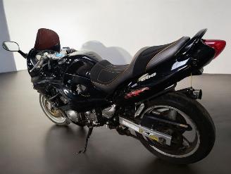 Suzuki GSX 600 F picture 11