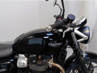 Triumph  STREET TWIN picture 20