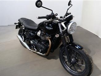 Triumph  STREET TWIN picture 7