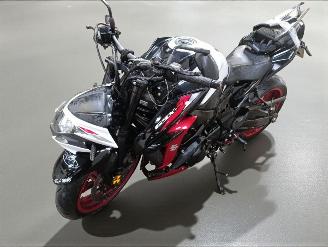 Suzuki GSX 750  picture 13
