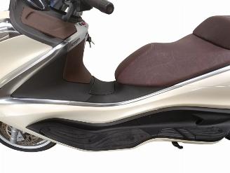 Piaggio X10  picture 15