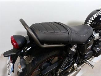 Triumph  STREET TWIN picture 18