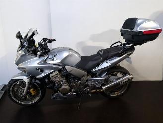 Honda CBF 1000  picture 3