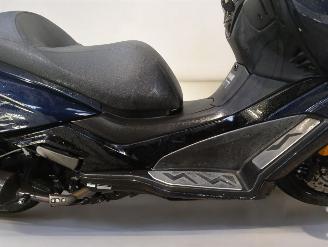 Kymco  X TOWN picture 10