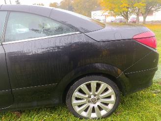 Opel Astra H TWINTOP CABRIOLET 1.9 CDTI- 16V TURBO picture 17