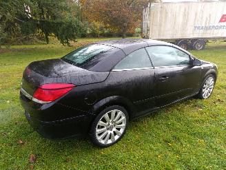 Opel Astra H TWINTOP CABRIOLET 1.9 CDTI- 16V TURBO picture 6