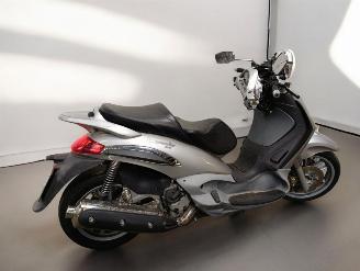 Piaggio  BEVERLY picture 7