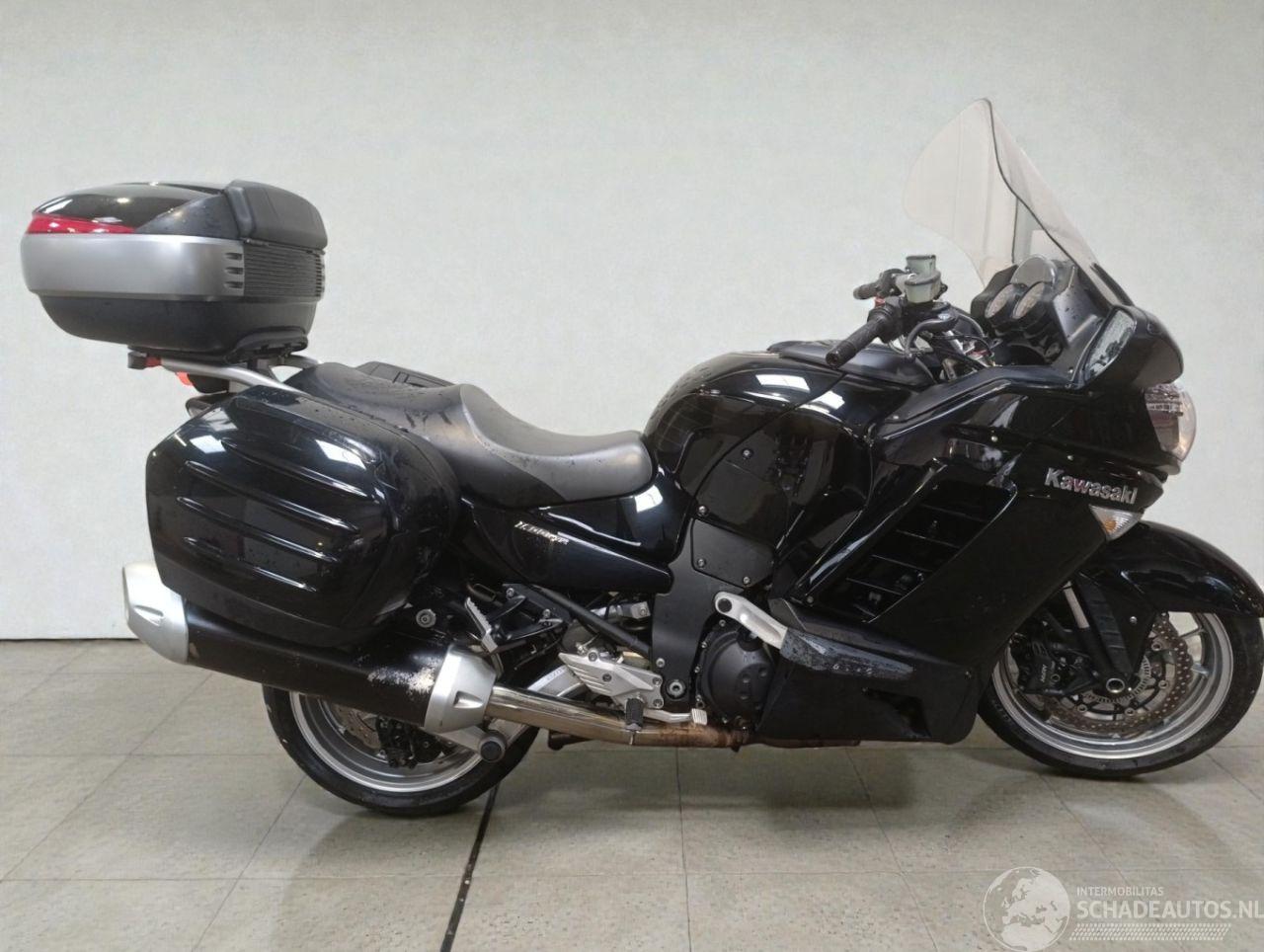 Kawasaki GTR 1400 