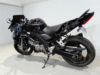 Suzuki SV 650  picture 3