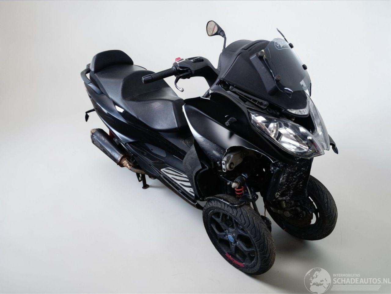 Piaggio  MP3