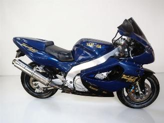krockskadad bil motor Yamaha YZF 1000 THUNDERACE 1999/3