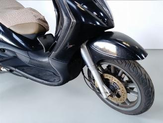 Piaggio  BEVERLY picture 14