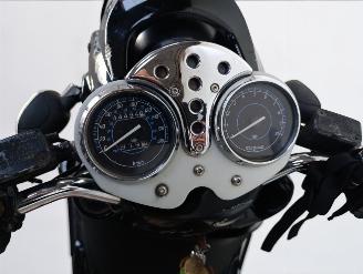 Piaggio  BEVERLY picture 2