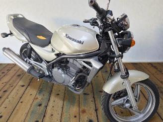 Schade motor Kawasaki ER - 5  2002/10