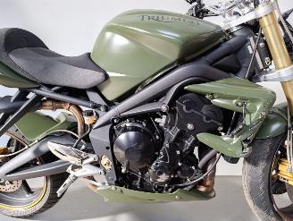Triumph Street Triple  picture 13