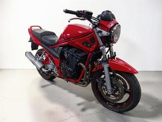  Suzuki Bandit 650  2005/7