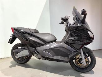Vaurioauto  scooters Aprilia  SRV 2014/4