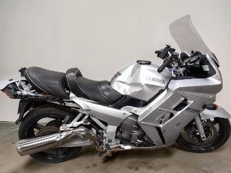 skadebil motor Yamaha FJR 1300  2002/3