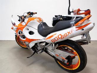 Suzuki GSX 600 F picture 16
