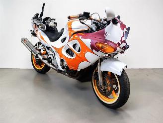 dommages motocyclettes  Suzuki GSX 600 F 2001/7
