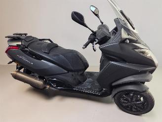 Peugeot  METROPOLIS picture 15
