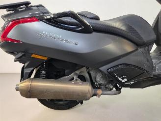 Peugeot  METROPOLIS picture 14