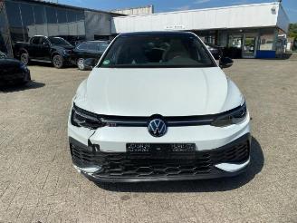 Volkswagen Golf GTI Clubsport*PANO - NAVI - KAM* picture 7