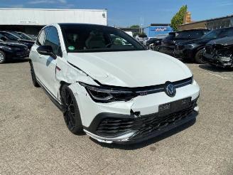Volkswagen Golf GTI Clubsport*PANO - NAVI - KAM* picture 6