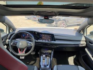 Volkswagen Golf GTI Clubsport*PANO - NAVI - KAM* picture 17