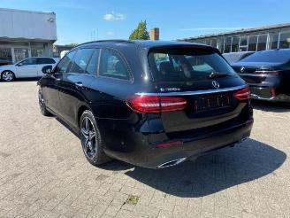 Uttjänta bilar auto Mercedes E-klasse 300 T AMG Lin *PANO - NAVI - KAM* 2022/2