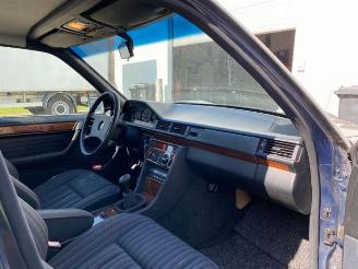 Mercedes E-klasse 230 *Klima* picture 18