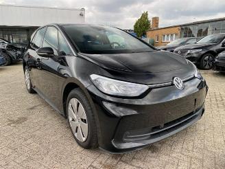 krockskadad bil auto Volkswagen ID.3 Pro *NAVI - KAM* 2025/5