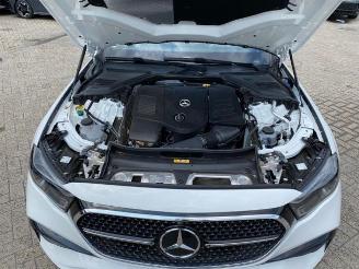 Mercedes E-klasse 300 T dition AMG Lin *NAVI - AHK - KAM* picture 13