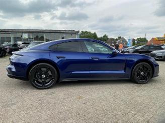 Porsche Taycan Turbo S *HEAD-UP - PANO -KERAMIK* picture 4
