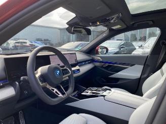 BMW i5 eDrive 40 Touring M Sport Pro *HEAD-UP -PANO* picture 13