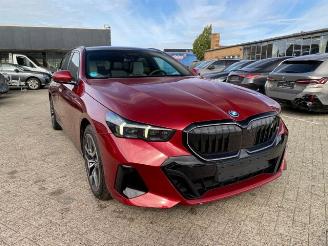 krockskadad bil auto BMW i5 eDrive 40 Touring M Sport Pro *HEAD-UP -PANO* 2024/11