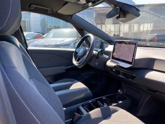 Volkswagen ID.3 Pro Performance Business picture 17