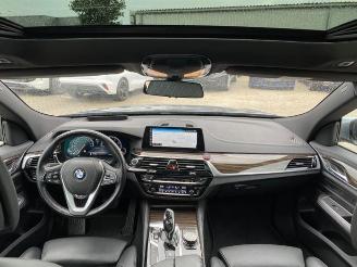 BMW 6-serie 30d Gran Turismo *HEAD-UP - PANO - KAM - NAVI* picture 16